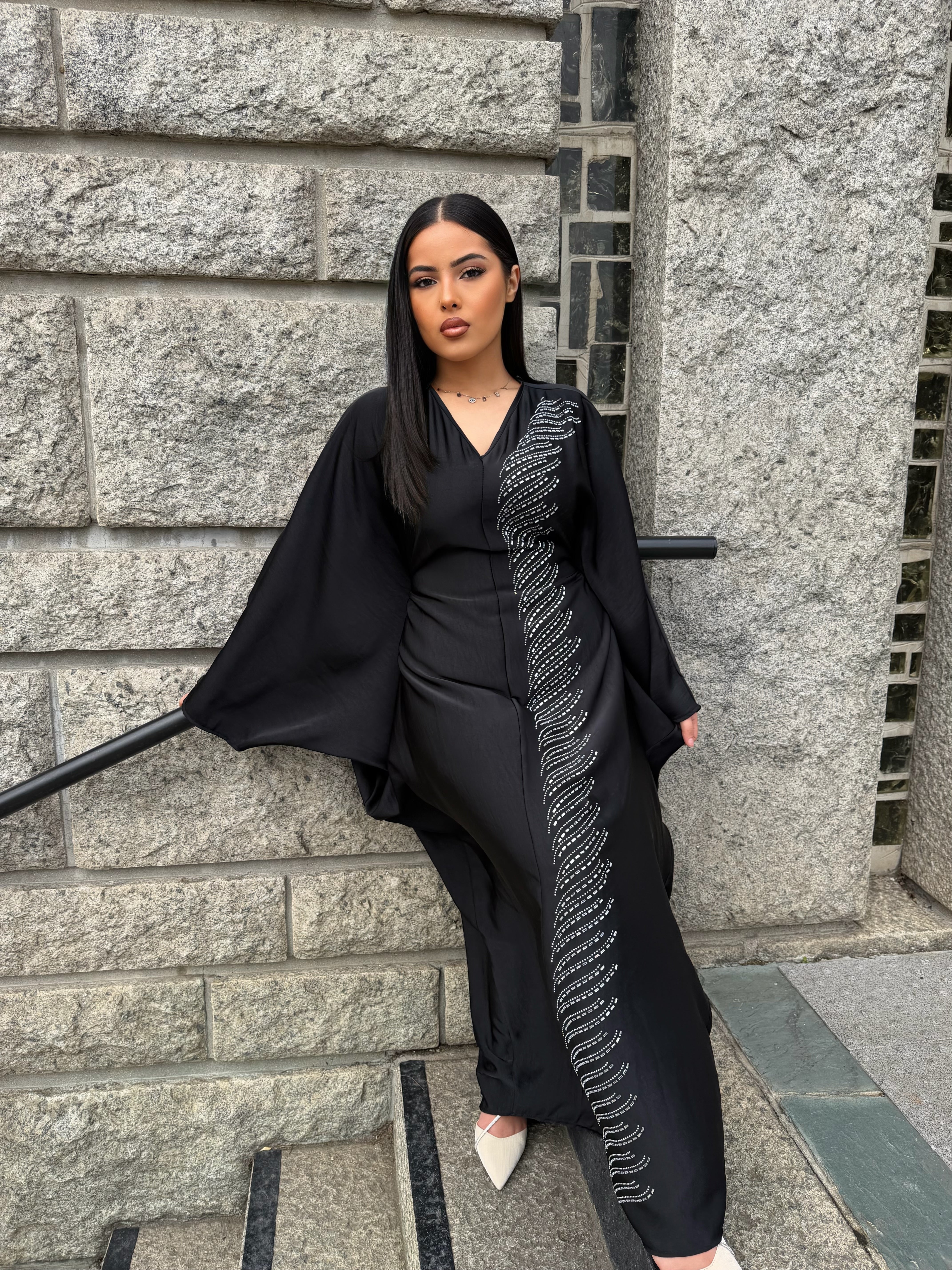 Abaya NELYA